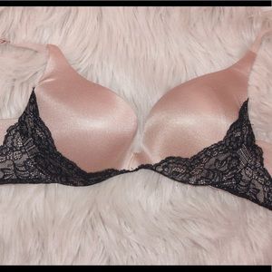 34c Victoria’s Secret bra